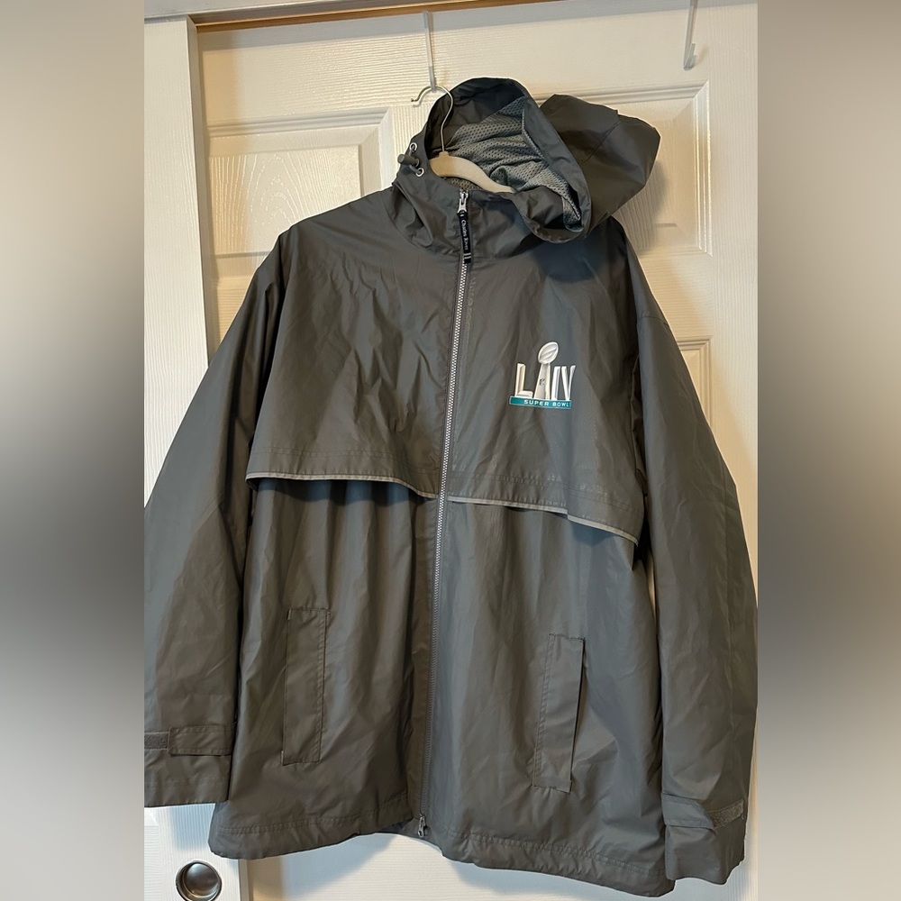 Official Super Bowl hooded rain jacket, size men’s XL Charles River apparel